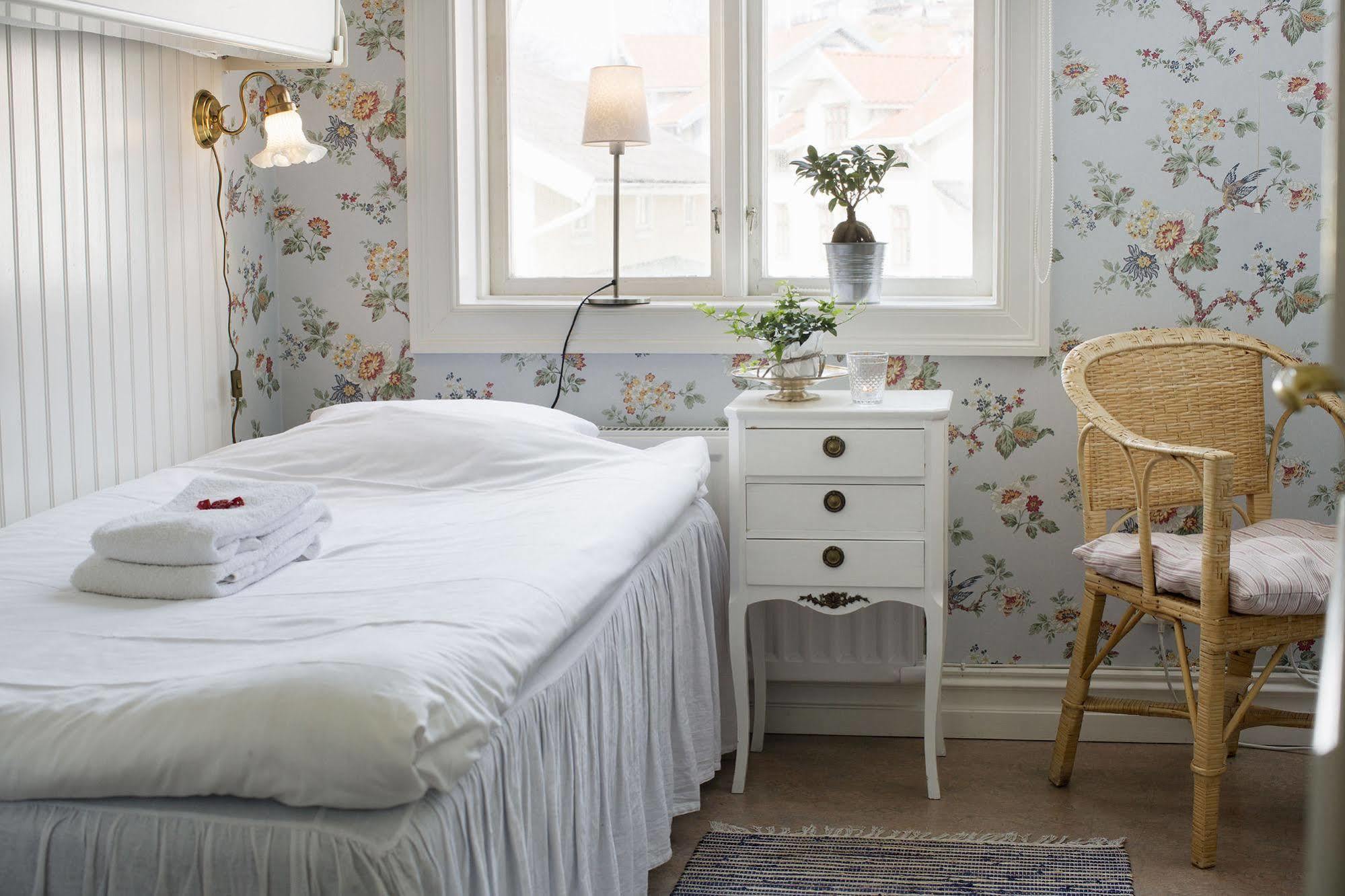 Strandvillan Hotell Och Bed & Breakfast Lysekil Kültér fotó